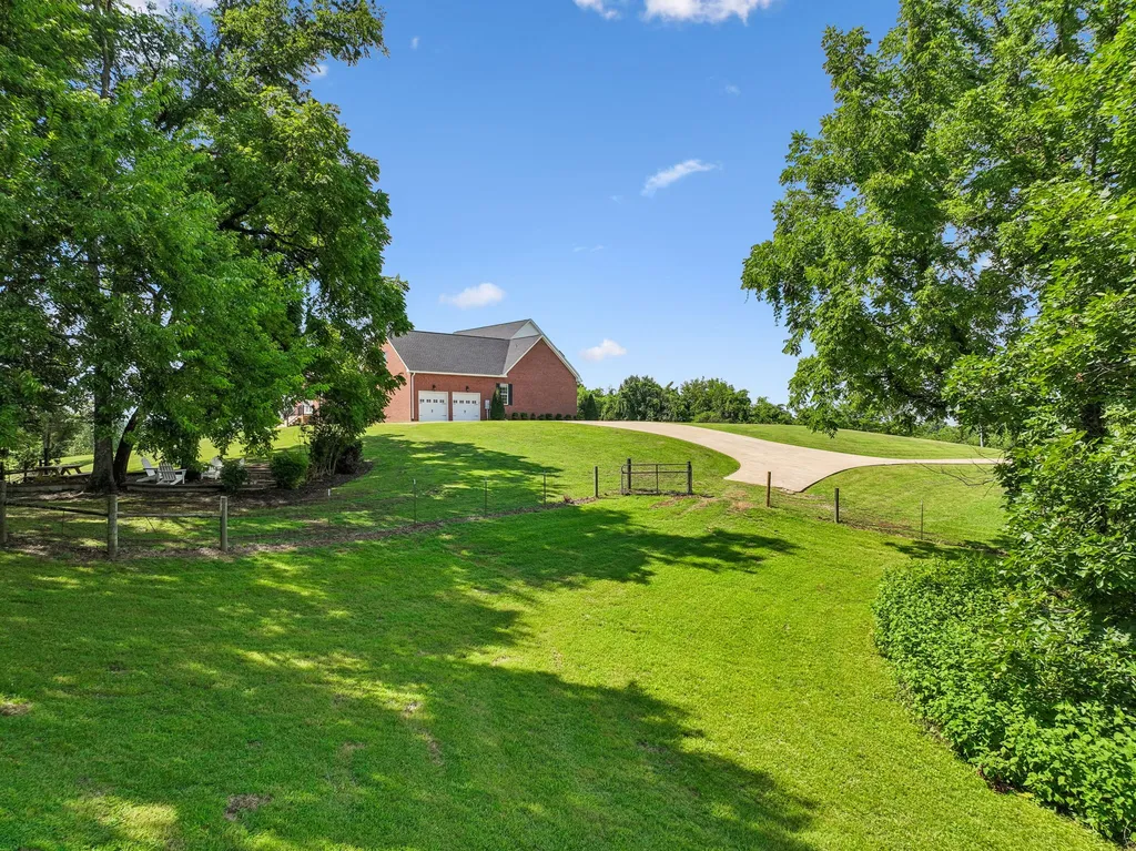 1466 Berea Church Road Lebanon TN 37087