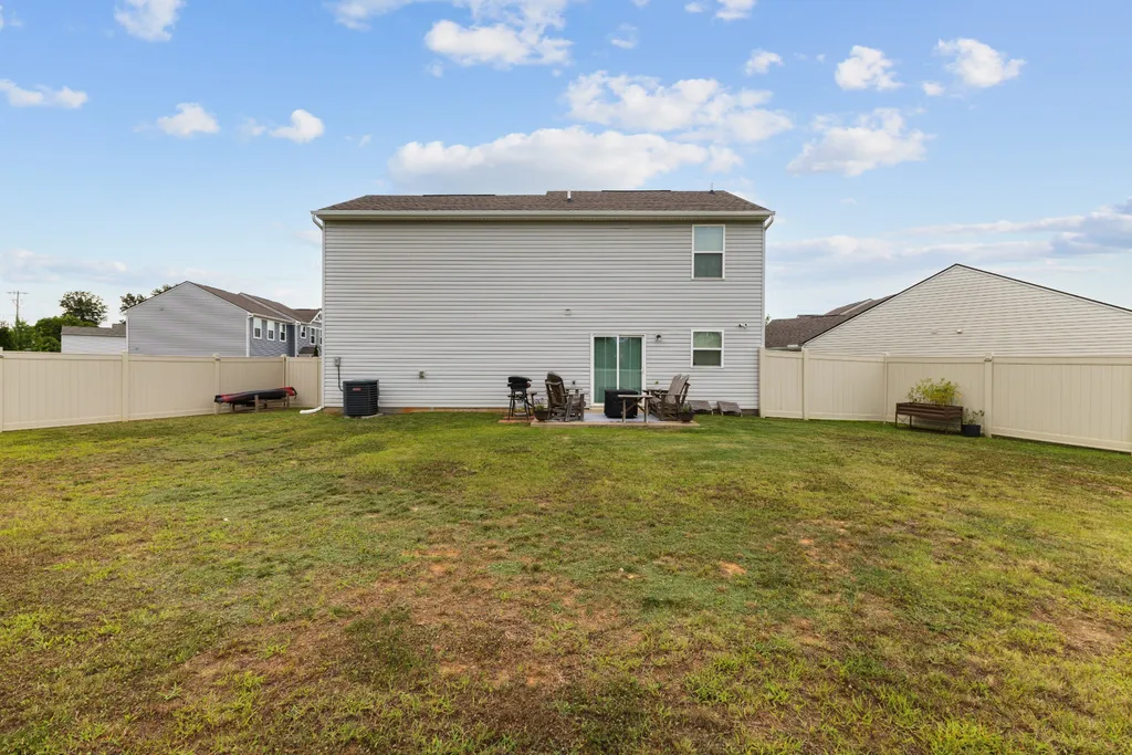 2000 Brokeshire Drive White House TN 37188
