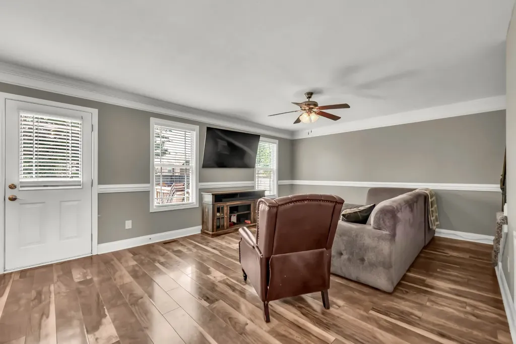 561 Medallion Circle Clarksville TN 37042