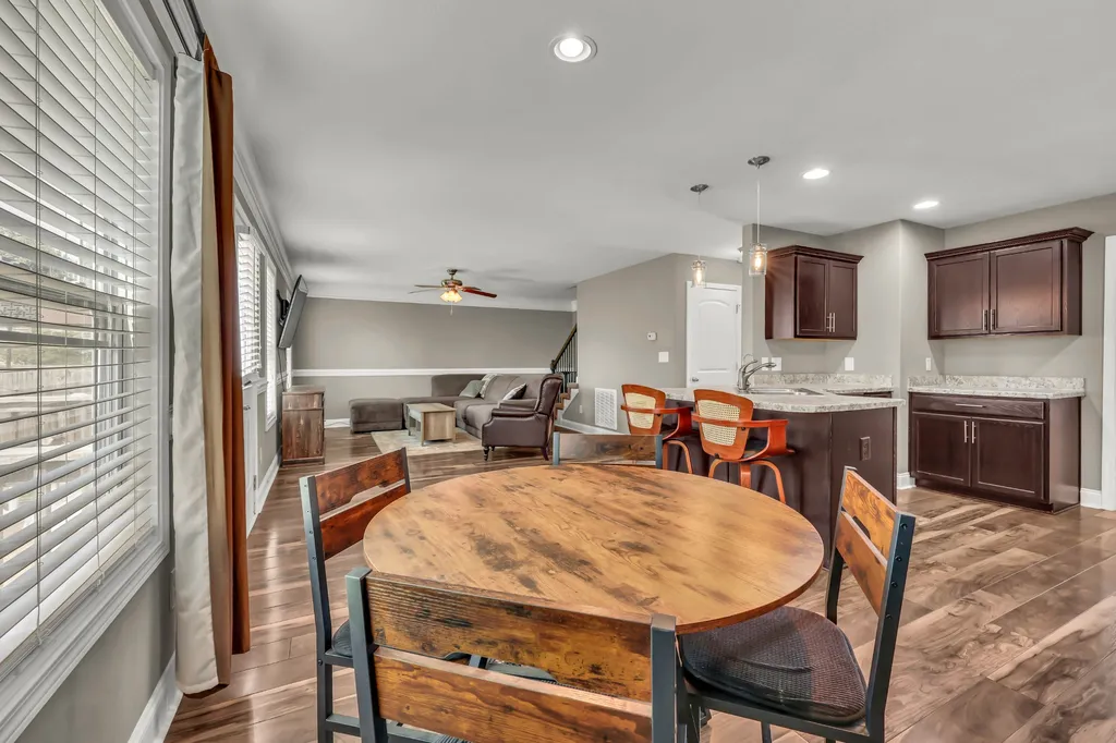 561 Medallion Circle Clarksville TN 37042