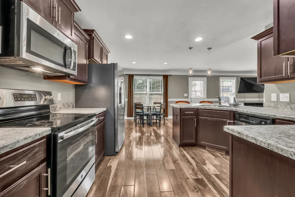 561 Medallion Circle Clarksville TN 37042