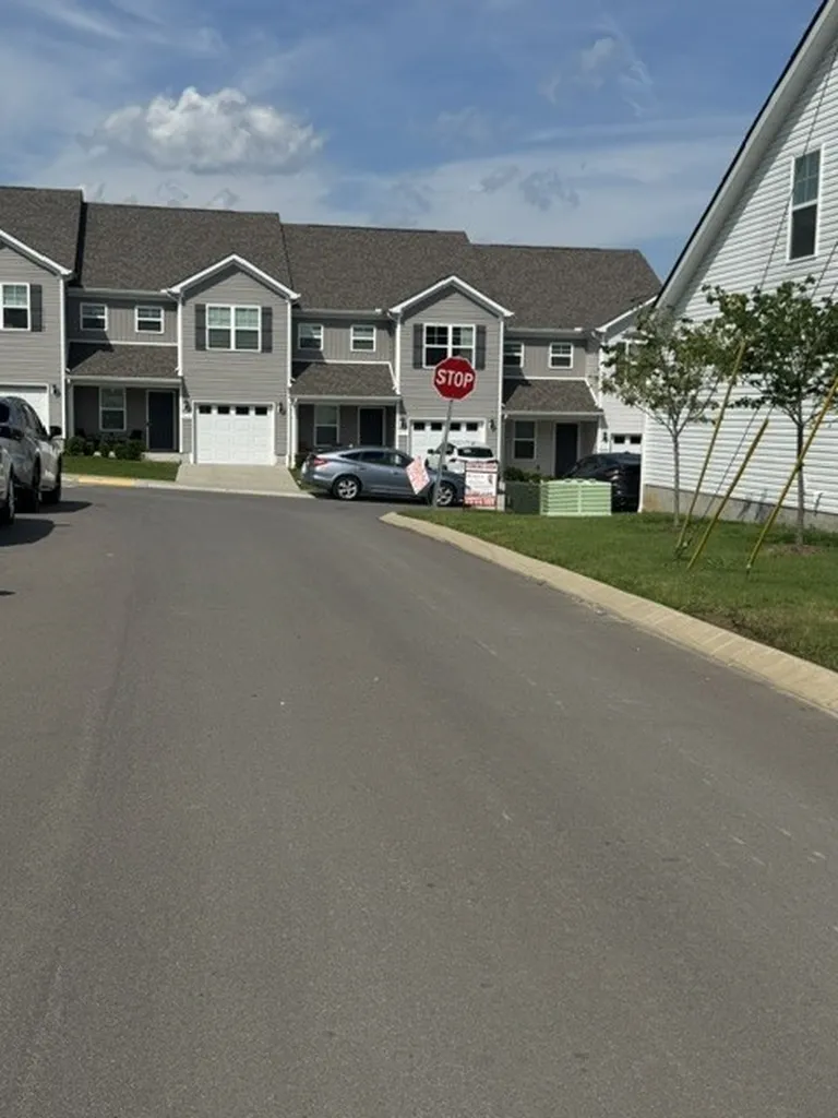 628 Hamilton Crossings Antioch TN 37013