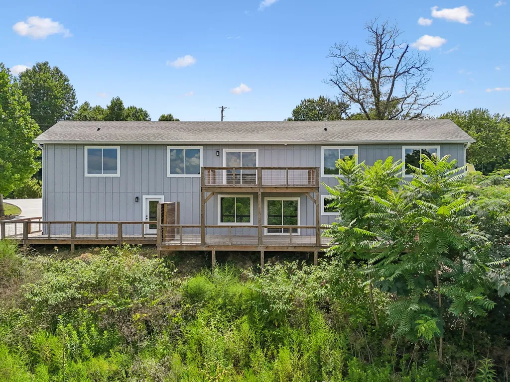 1124 Dale Ridge Road Dowelltown TN 37059