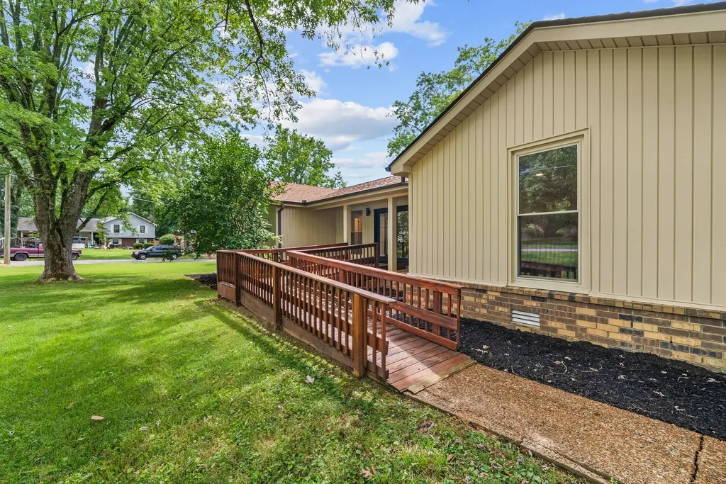 1301 Rivermont Drive Gallatin TN 37066