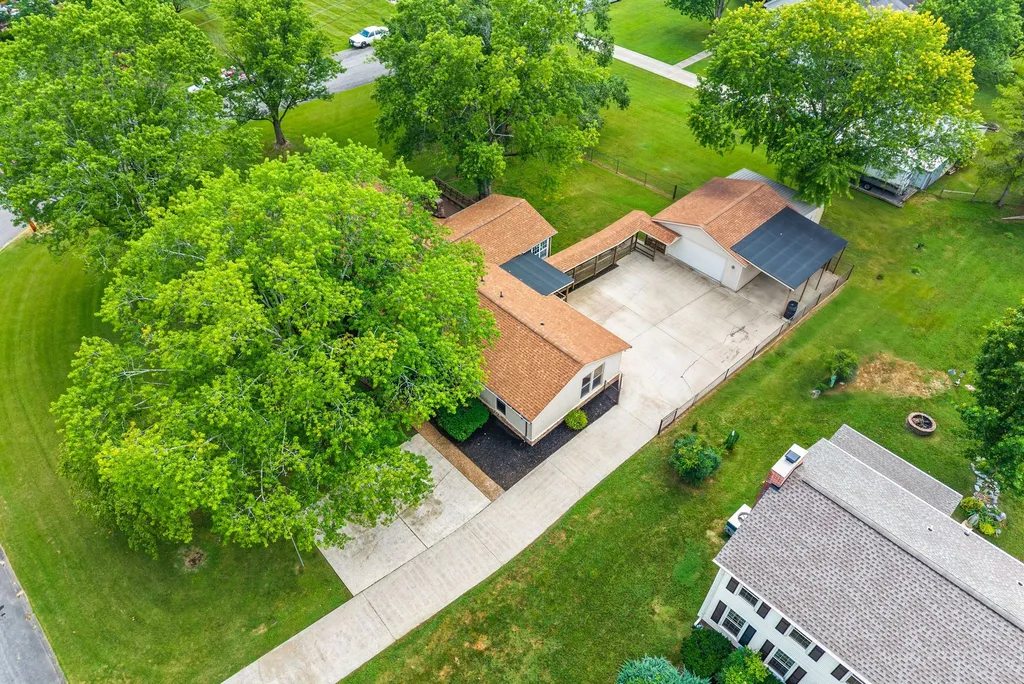 1301 Rivermont Drive Gallatin TN 37066