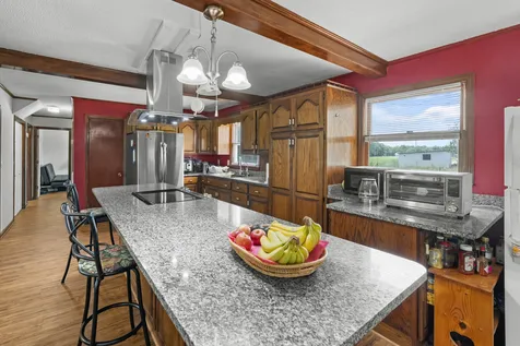 10915 Sr 56 Coalmont TN 37313