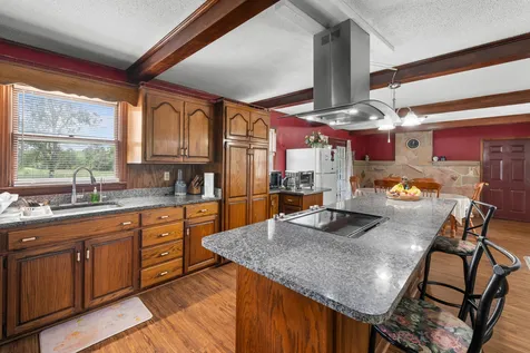 10915 Sr 56 Coalmont TN 37313