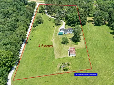10915 Sr 56 Coalmont TN 37313