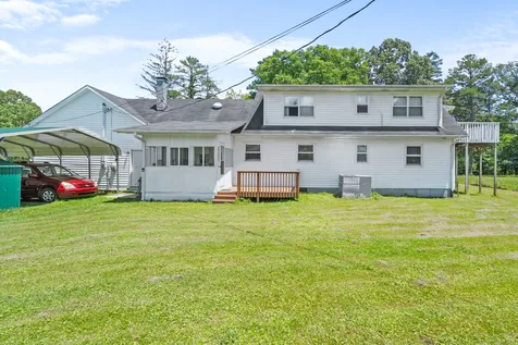 10915 Sr 56 Coalmont TN 37313
