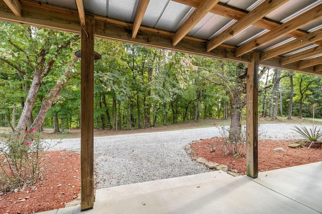 1380A Cheatham Dam Road Ashland City TN 37015