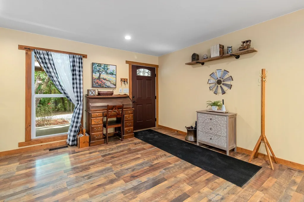 1380A Cheatham Dam Road Ashland City TN 37015