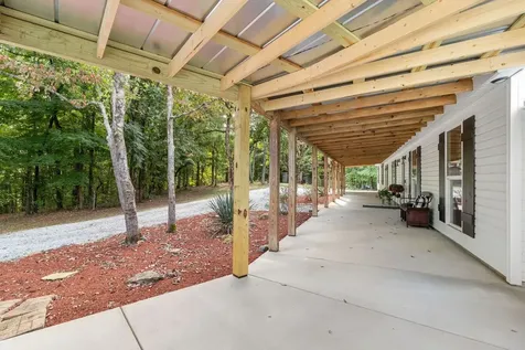 1380A Cheatham Dam Road Ashland City TN 37015
