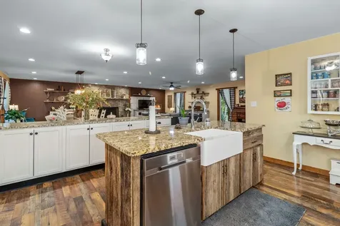 1380A Cheatham Dam Road Ashland City TN 37015