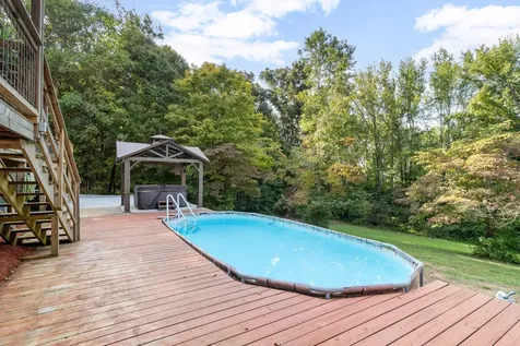 1380A Cheatham Dam Road Ashland City TN 37015