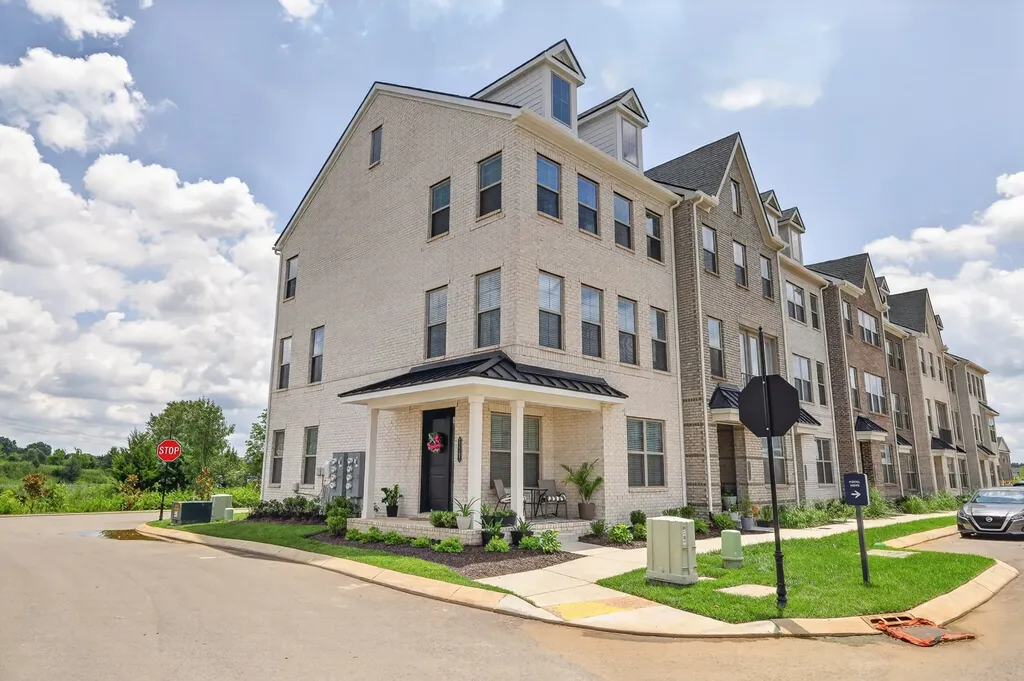 2615 Wilkinson Pike Murfreesboro TN 37129