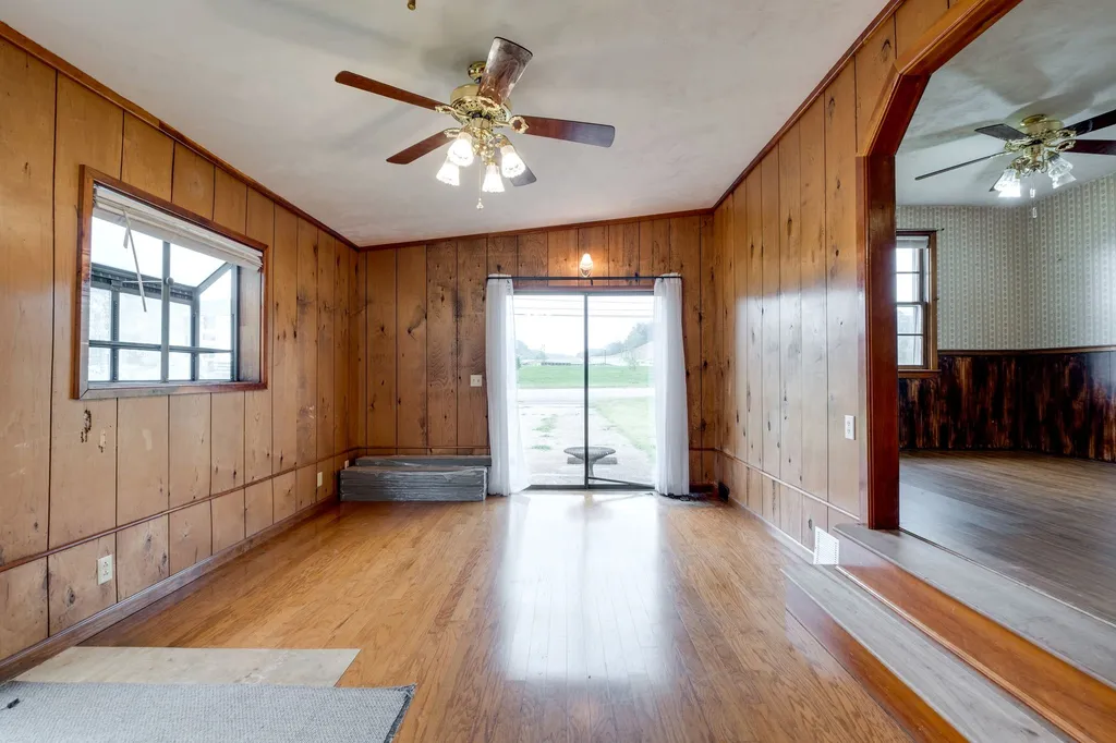 1329 Louisville Highway Goodlettsville TN 37072