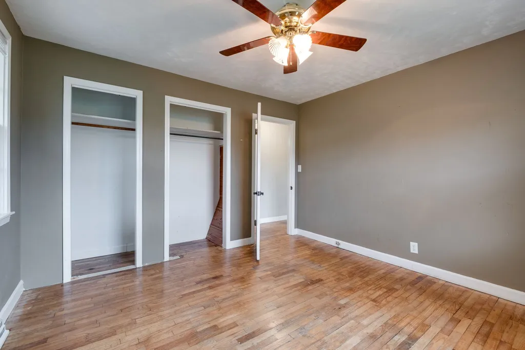 1329 Louisville Highway Goodlettsville TN 37072