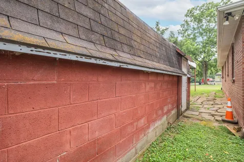 1329 Louisville Highway Goodlettsville TN 37072