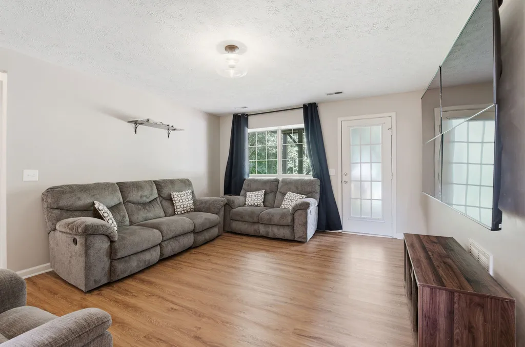 161 E Harbor Hendersonville TN 37075