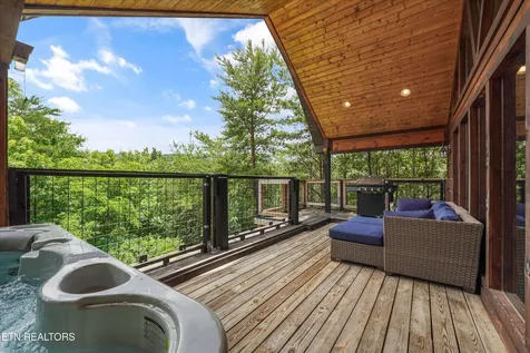2624 Blanket Mountain Way Sevierville TN 37862