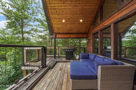 2624 Blanket Mountain Way Sevierville TN 37862