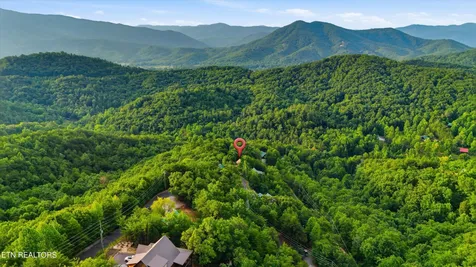 2624 Blanket Mountain Way Sevierville TN 37862