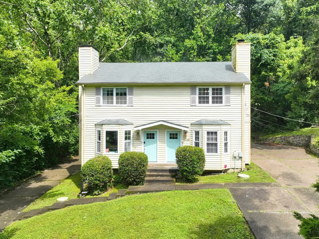 7768 Sawyer Brown Road Nashville TN 37221