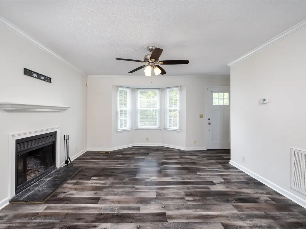 7768 Sawyer Brown Road Nashville TN 37221