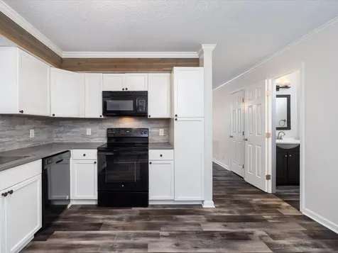 7768 Sawyer Brown Road Nashville TN 37221