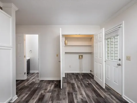 7768 Sawyer Brown Road Nashville TN 37221