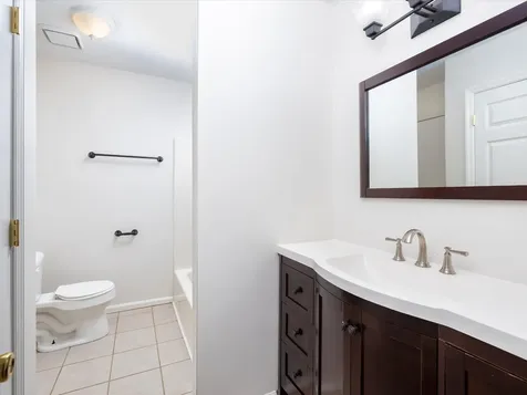 7768 Sawyer Brown Road Nashville TN 37221