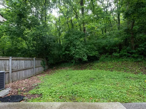 7768 Sawyer Brown Road Nashville TN 37221