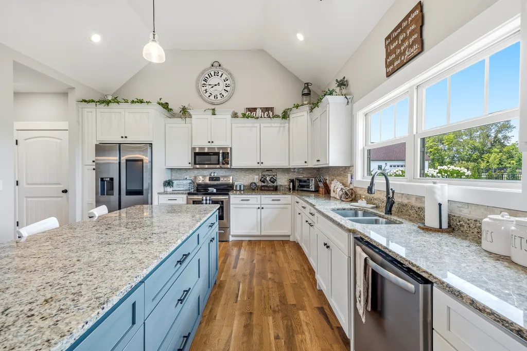 529 Clearview Road Cottontown TN 37048