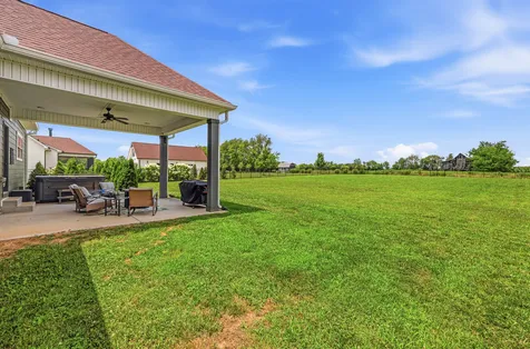 529 Clearview Road Cottontown TN 37048