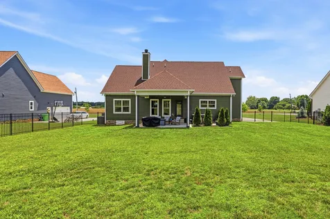 529 Clearview Road Cottontown TN 37048