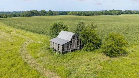 529 Clearview Road Cottontown TN 37048