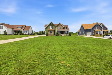 529 Clearview Road Cottontown TN 37048