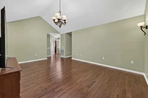 3450 Chapmans Circle Palmyra TN 37142