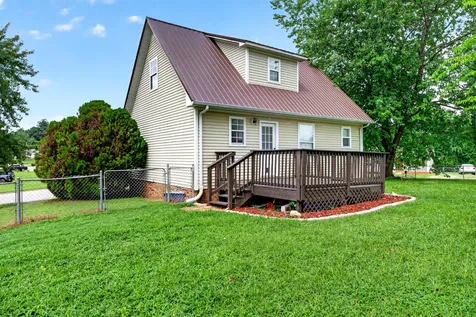 680 Artic Avenue Oak Grove KY 42262
