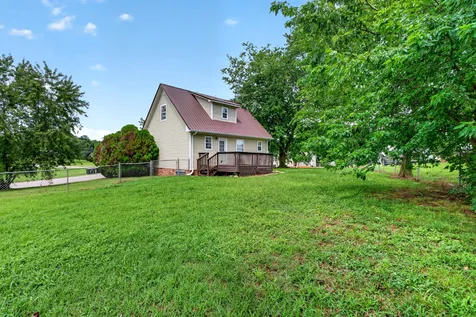 680 Artic Avenue Oak Grove KY 42262
