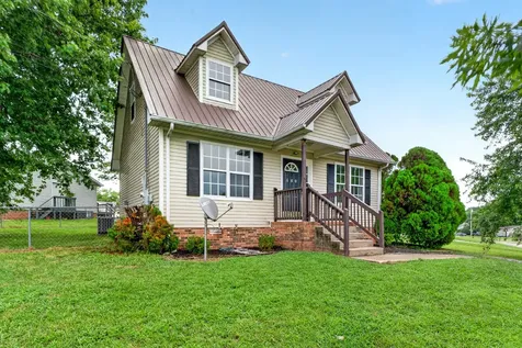 680 Artic Avenue Oak Grove KY 42262