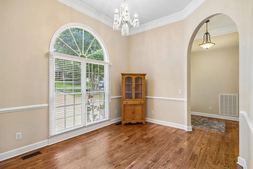4737 Sterling Cross Nashville TN 37211