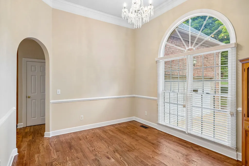 4737 Sterling Cross Nashville TN 37211