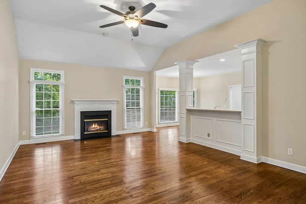 4737 Sterling Cross Nashville TN 37211