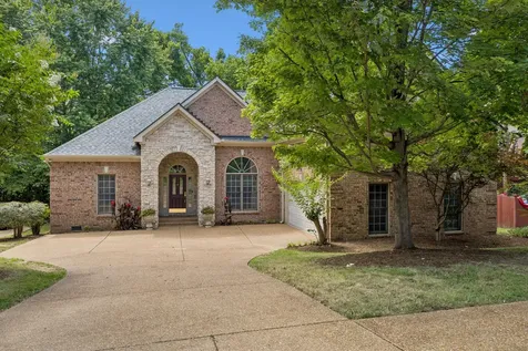 4737 Sterling Cross Nashville TN 37211