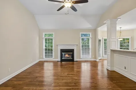 4737 Sterling Cross Nashville TN 37211