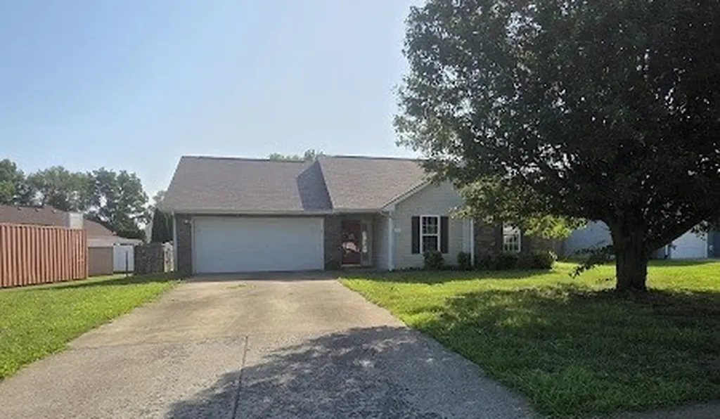 1125 Connemara Way Clarksville TN 37040