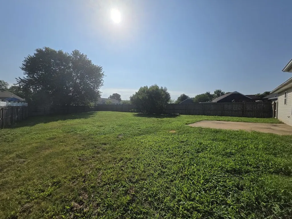 1125 Connemara Way Clarksville TN 37040