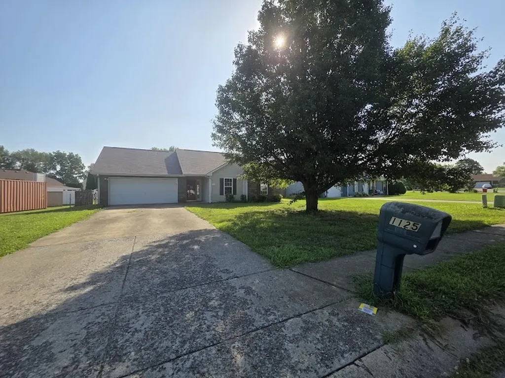 1125 Connemara Way Clarksville TN 37040