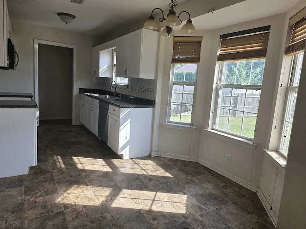 1125 Connemara Way Clarksville TN 37040